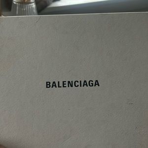 Adorable balenciaga
